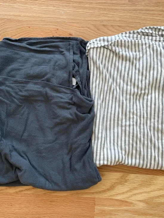 TWO Solly Baby Swaddles - dark blue/grey & White with Gray Stripes - Picture 1 of 2